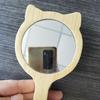 2-in-1 Katzenförmiger Kamm und Schminkspiegel Multifunktionaler Meridian-Massage Haushalts-Holz-Airbag-Kamm