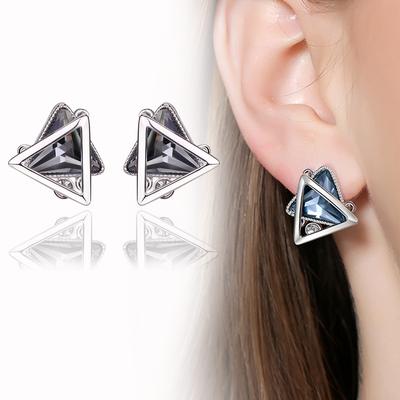 Oorbellen Dames Driedimensionale Driehoek Geometrische Stud Oorbellen Femininiteit Oorbellen Persoonlijkheid Oorbellen