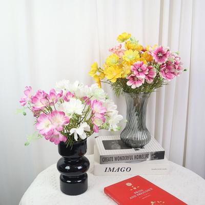 Decorațiuni pentru casă – Flori decorative şi coroane de flori