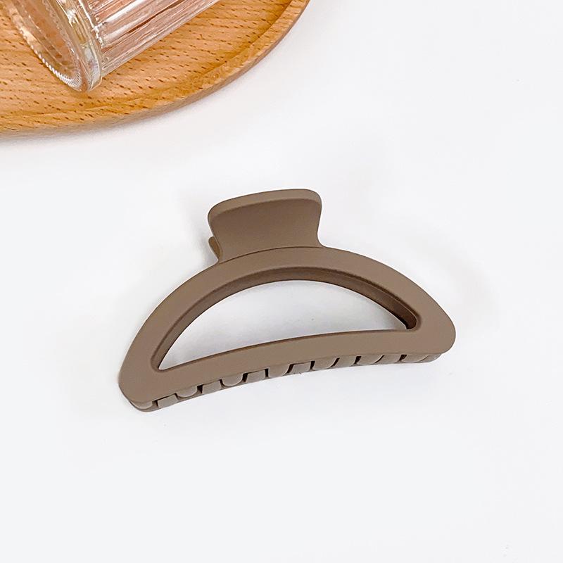 Retro Milk Coffee Series: Sweet Girl Shark Clip with Frosted Hollow Design - Fashion Hair Accessory