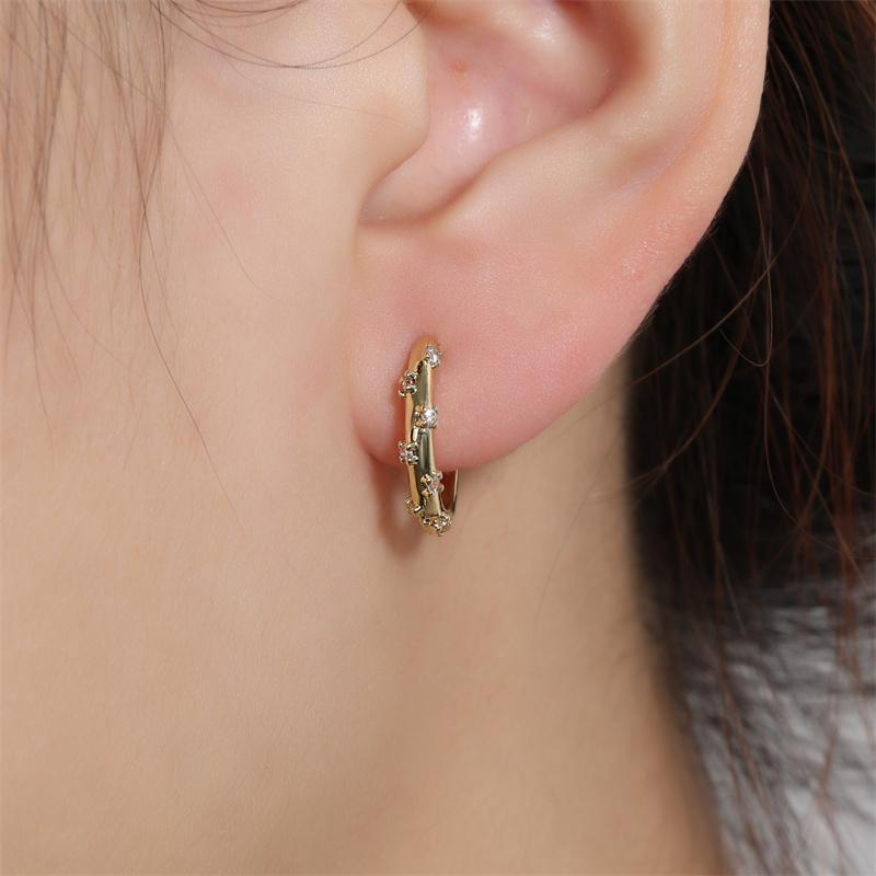 Moda Coreana Semplici Orecchini a Cerchio Piccoli Color Oro Zirconia Cubica AAA Accessori da Festa per Donne