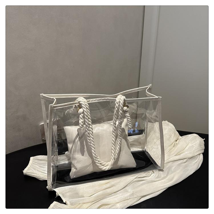 

2025ПВХ прозрачная и простая летняя новая модная сумка-тоут через плечо подмышку для通勤 в корейском стиле большой вместимости белый