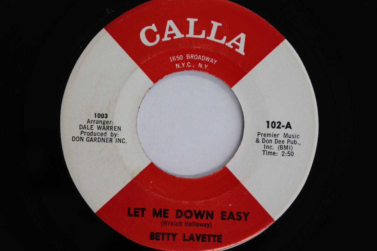 

7inch Record BETTY LAVETTE - Let Me Down Easy / What I Don t Kno 102 CALLA RECORDS 1965 US Soul/Funk Used