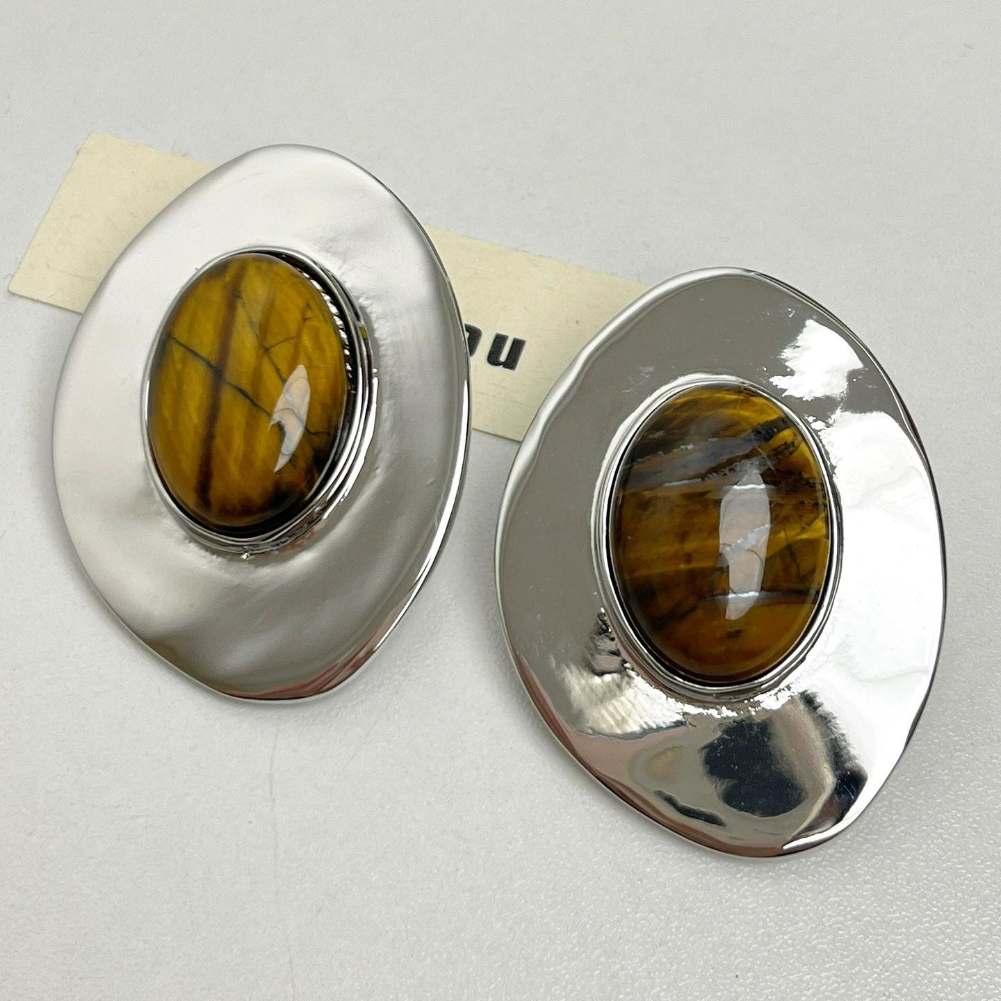 Винтажные красные смоляные крупные геометрические металлические серьги-гвоздики для женщин Европейский американский стиль Личность Преувеличенные Вечеринка Тяжелые украшения