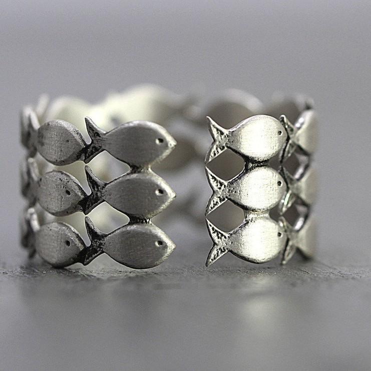 Handmade Two-Color European & American Open Fishnet Ring