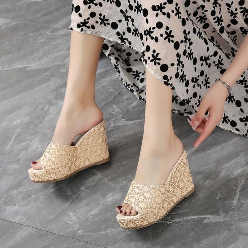 2026 Slippers Women Heeled Sandals Ladies Shoes Heels Platform Slipper Designer Wedge Suede Large Size Summer