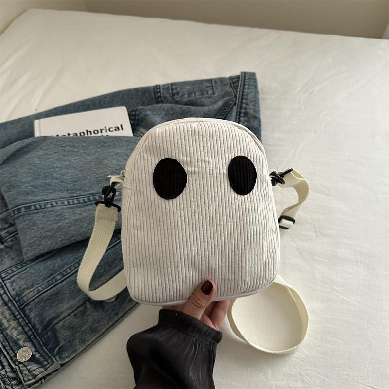 

Vintage Inspired Fashionable Women s Small Round Shoulder Bag With Soft Pu Material And Chic Design білий