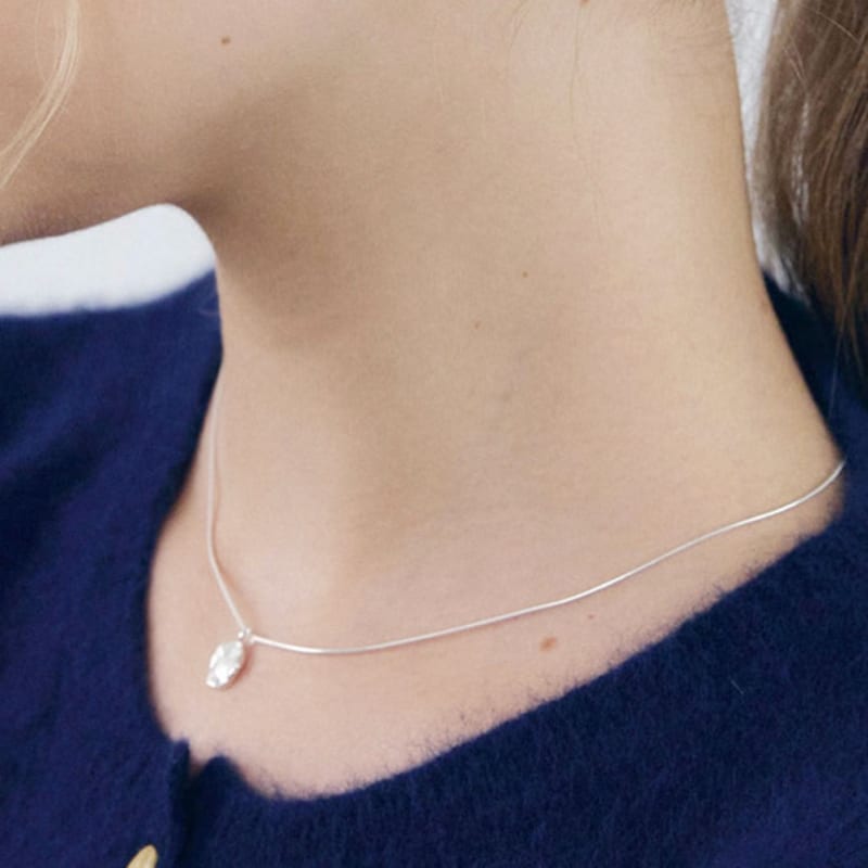 NUOY (925 Silver) Silver Circle Pendant Necklace