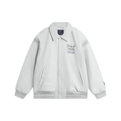 Li Ning Basketball Serie Wade Weihnachtsserie Polokragen Locker Buchstaben Einreihig Sportjacke Herren Jacke Flussstein-Grau AJMU095-2