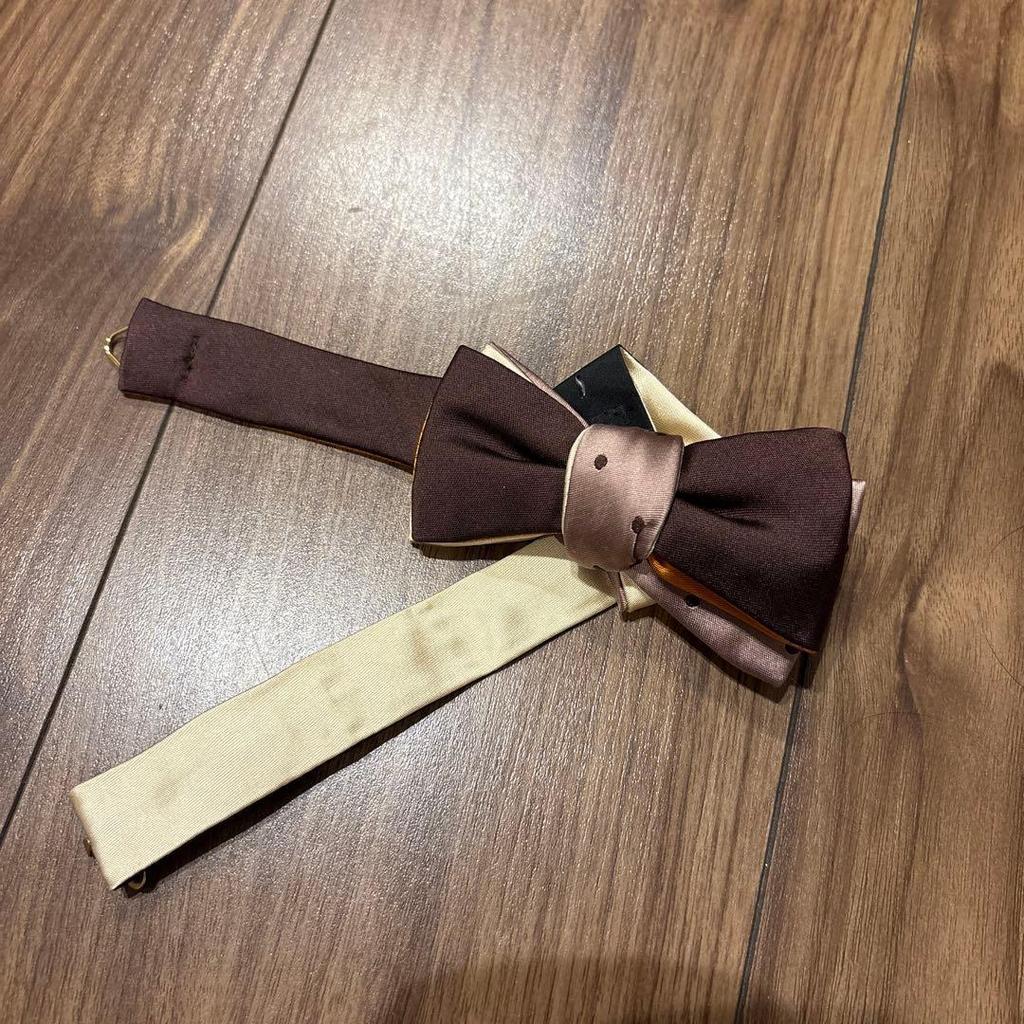 Used List price 12,000! Giraffe Reversible Bow Tie Brown 2-way Bow Tie Brown