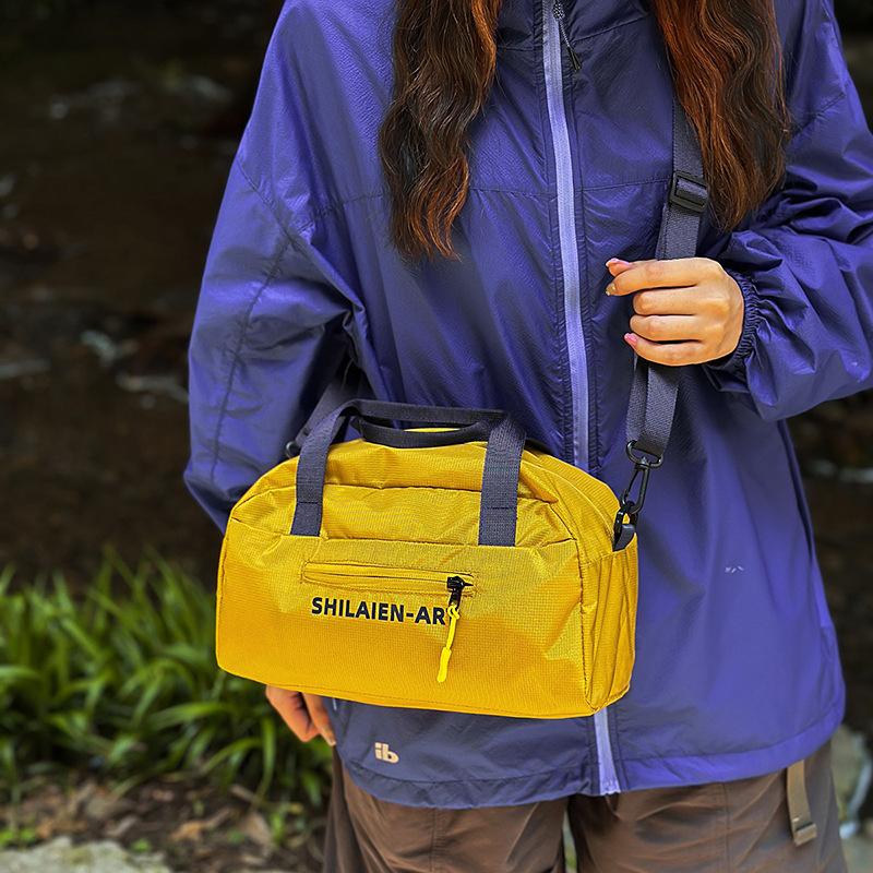 

Lightweight Daily Outdoor Lightweight Nylon Wearable Portable Fitness Yoga Messenger Bag Bowling Bag .