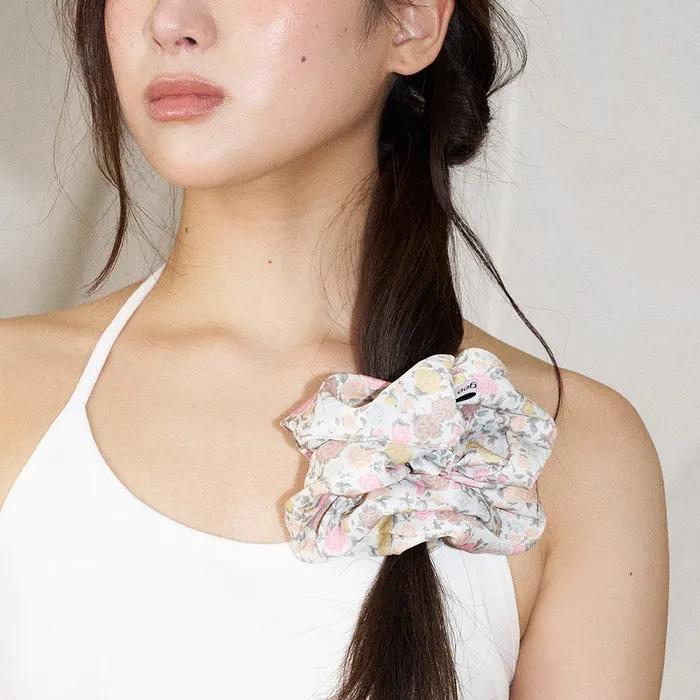 Flower Silky Hair Scrunchie (2color)