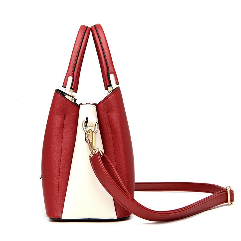 red handbolsa purse