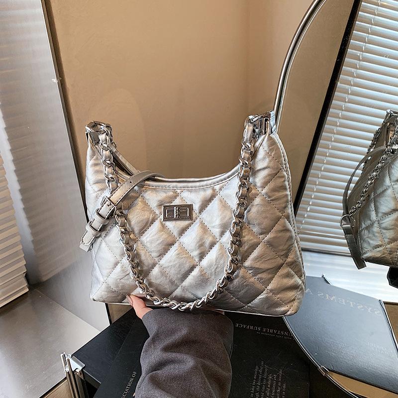 Premium sense Xiaoxiangfeng bag women's new 2025 autumn and winter fashion diamond chain bucket bag versatile messenger bag