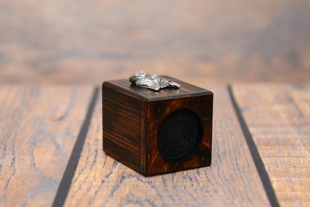 Boston Terrier, American Gentleman – Wooden candle holder with a dog, a unique souvenir after losing a dog | Art-Dog