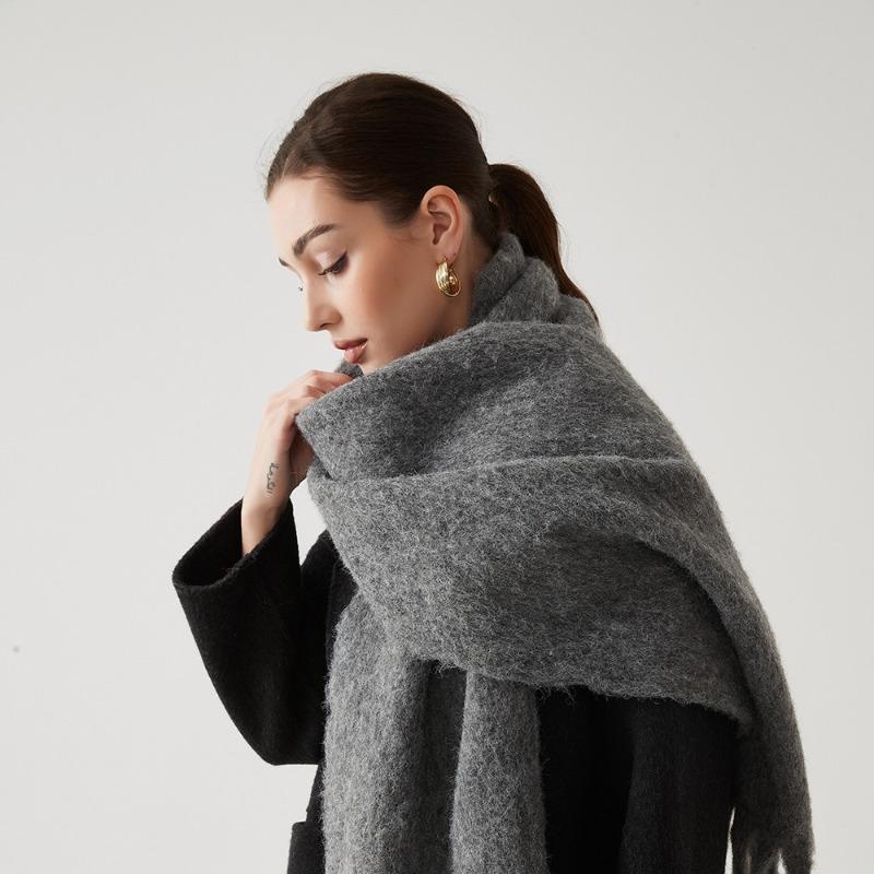 Autumn and winter wool hippocampus hair scarf women's versatile high-end sense thickened warm scarf solid color scarf shawl