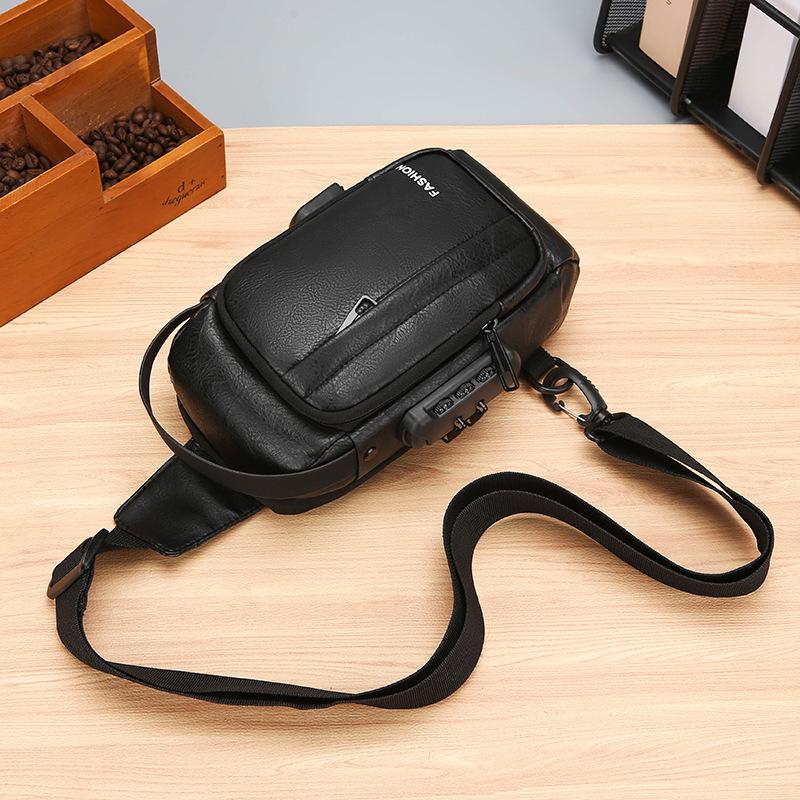 The New Motorcycle Bag Mainly Promotes the Fashion Classic Large-capacity Single-shoulder Diagonal Bag