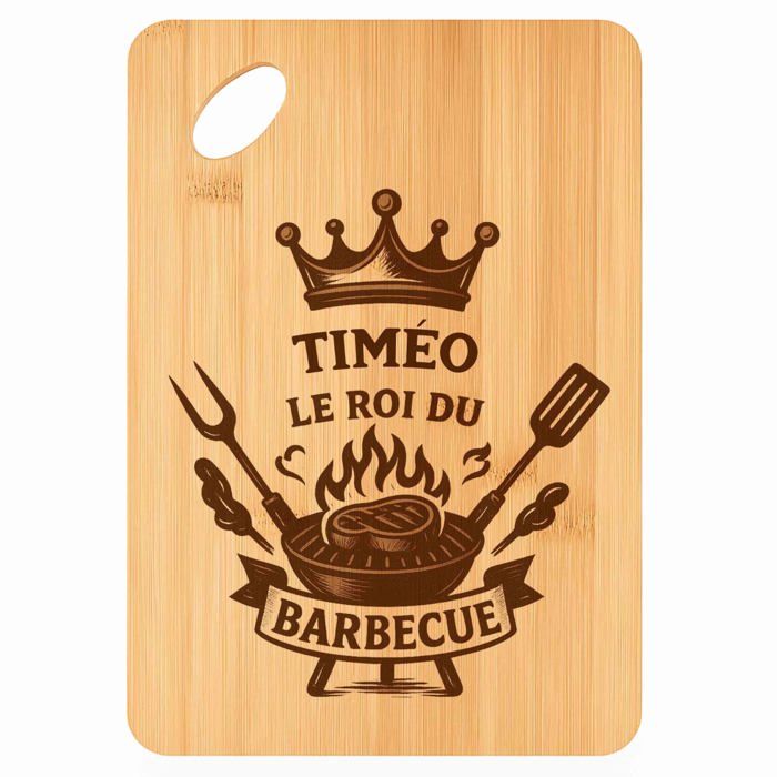 Planche à découper - PLANETEE - Timéo Roi du Barbecue - Bambou - 30x20x1 cm - Trou d'accroche 24 mm