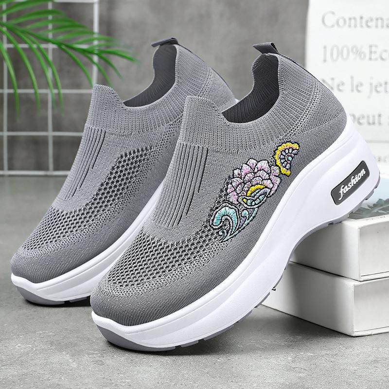 Shoes women's summer new lightweight muffin shoes casual shoes platform women's heightening shoes breathable fly-woven socks shoes