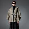 Damen Doppelseitiger Wollähnlicher Kapuzen-Cape-Schal, Poncho-Wickelmantel mit Schleifenband, 143×123cm Dicke Warme Oberbekleidung für Herbst Winter