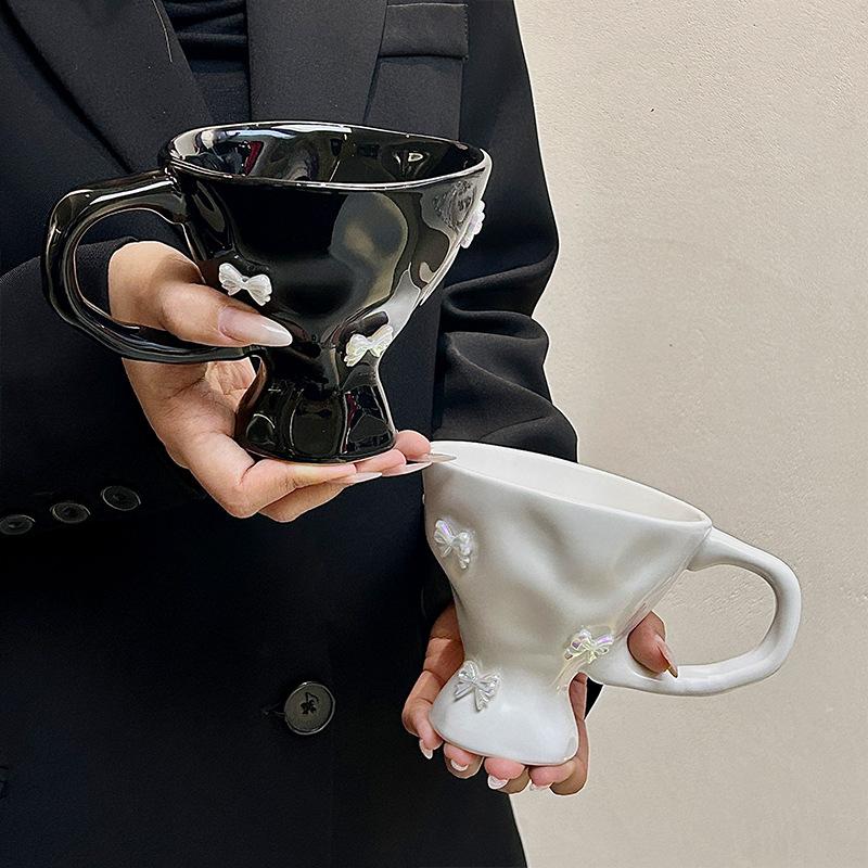 Advanced Hammer Pattern Handmade Hourglass Water Cup Couple Gift Fresh Cute Bow Art Ceramic Cup Gift