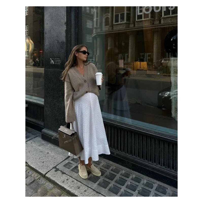 Women Elegant Solid  Long Sleeves Knitted Cardigan V-neck Single Breasted with Pocket Autumn Female Commute Sweater Outwear