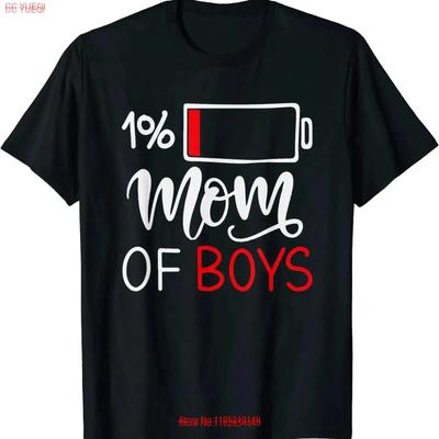 Mama von Jungs Müde Wenig Energie Passendes Familie Liebe T-Shirt Größe M 3XL Vintage Gewaschen Stilvoll Weich Streetwear Gestreckt