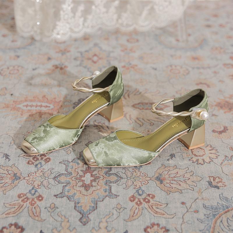 Nationalstil Damen Schuhe 2025 Neu Chinesisch Grober Absatz Rock mit Einem Riemen Mary Jane Baotou Rücken Luft Sandalen Sommer