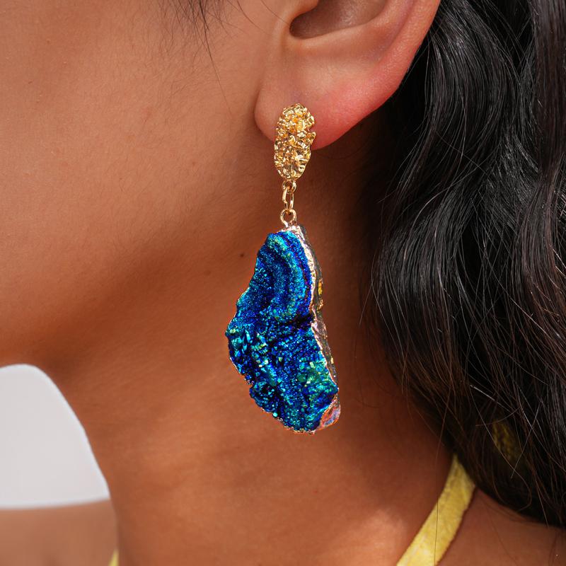 Vintage Blue Pleated Irregular Pendant Earrings for Women Fashion Geometric Dangle Earrings Design Inspired Jewelry Gift