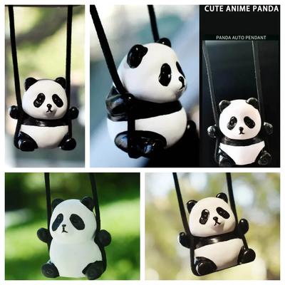 Auto-Anhänger Niedlicher Anime-Panda Auto-Rückspiegel-Anhänger Hängende Ornamente Schwingende Puppe Auto-Innenraum Dekoration Zubehör