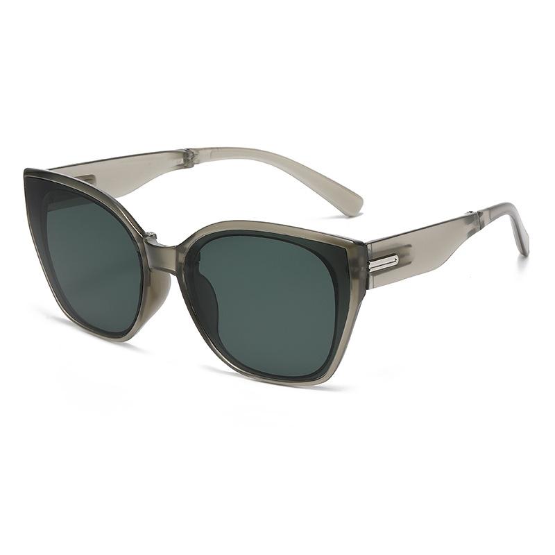 

Folding Portable Simple And High-end Fashion Sunglasses Uv-proof Stylish Sunglasses 9679 Durable Premium-quality