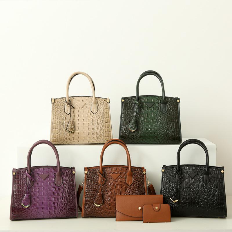 New Crocodile Pattern Messenger Bag Women's Texture Three-piece Portable Mother Bag Temperament Versatile Single Shoulder Tote Bag