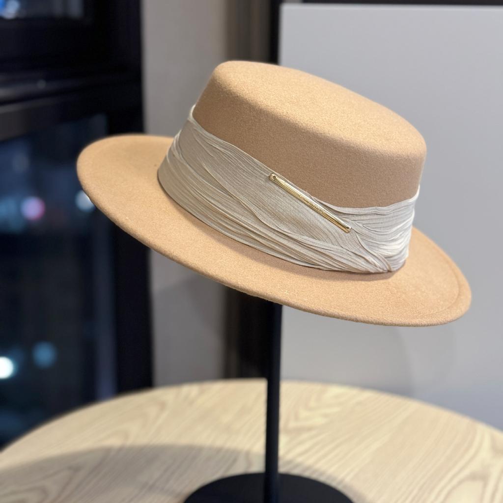 New Hepburn Style Silk Linen Bow Wool Flat Hat Women's Autumn and Winter Retro Flat Brim Hat Fashionable Felt Hat