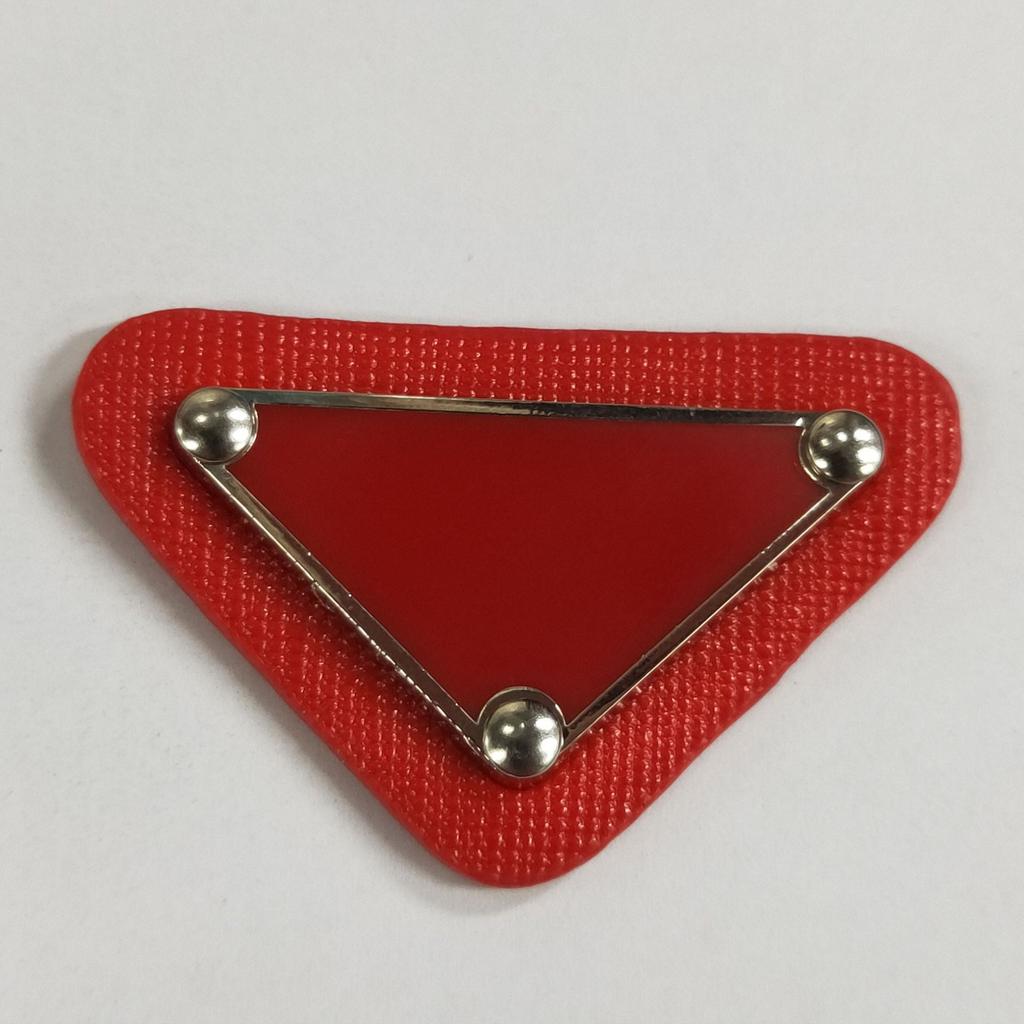 1Pc Patches Stickers Brand Triangular Sew Patches DIY Embroidery Brand Logo Sequin Patch Badge Hat Package Patches for Clothing