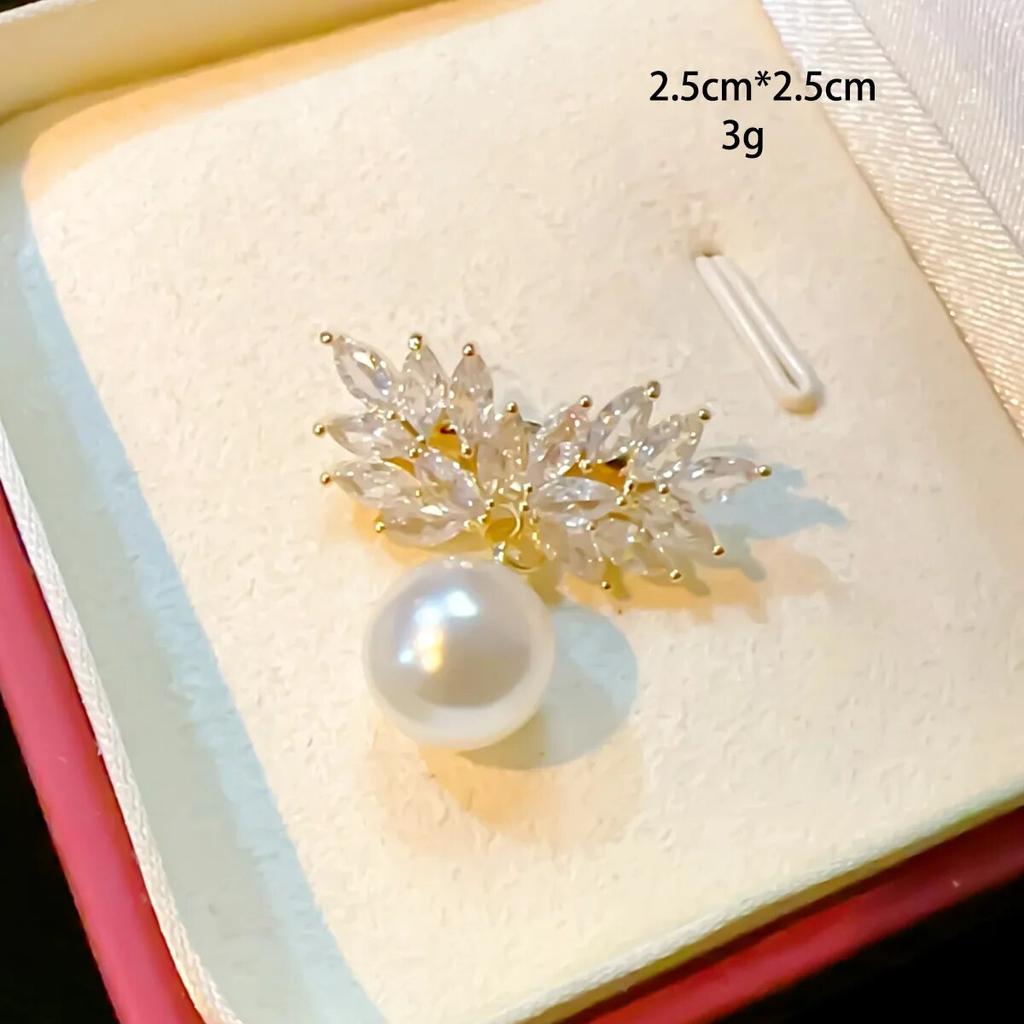 Korea Simple Geometry Square Zircon Small Flower Brooches Elegant Temperament  Bow Snowflake Dress Accessories Pins Girls Gifts