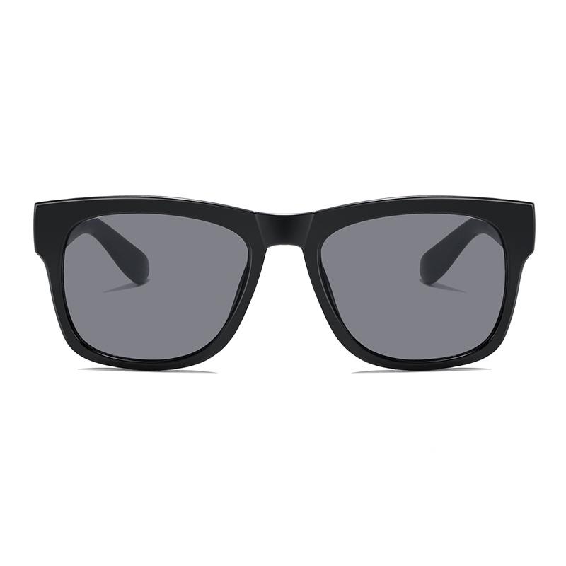 Stilvolle UV-Schutz-Sonnenbrille für Kinder, ideal für Jungen, Mädchen und Prinzessinnen diesen Frühling und Sommer.