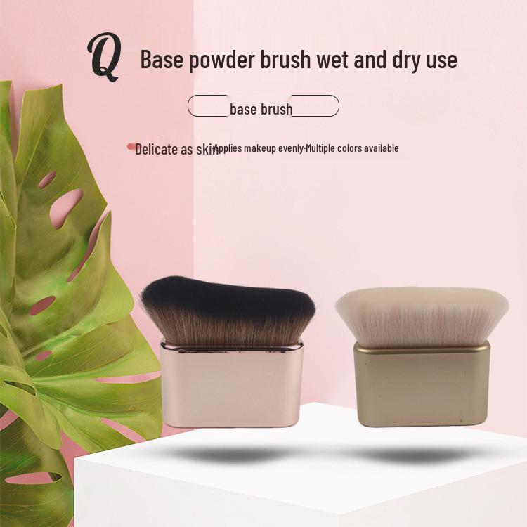 Multifunktionaler Körper- und Rougepinsel mit weichen Borsten