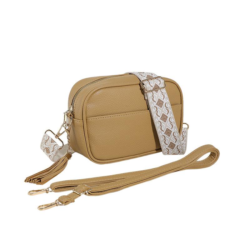 Broadband retro 2025 autumn and winter new simple fashion large capacity casual armpit shoulder crossbody small square women's bag