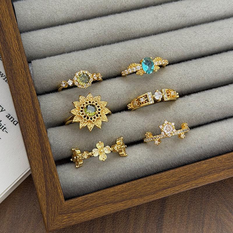 Medieval Vintage Light Luxury Retro Sunflower Wings Full Of Diamonds Zir*****Pen Ring Niche Design Ring Woman