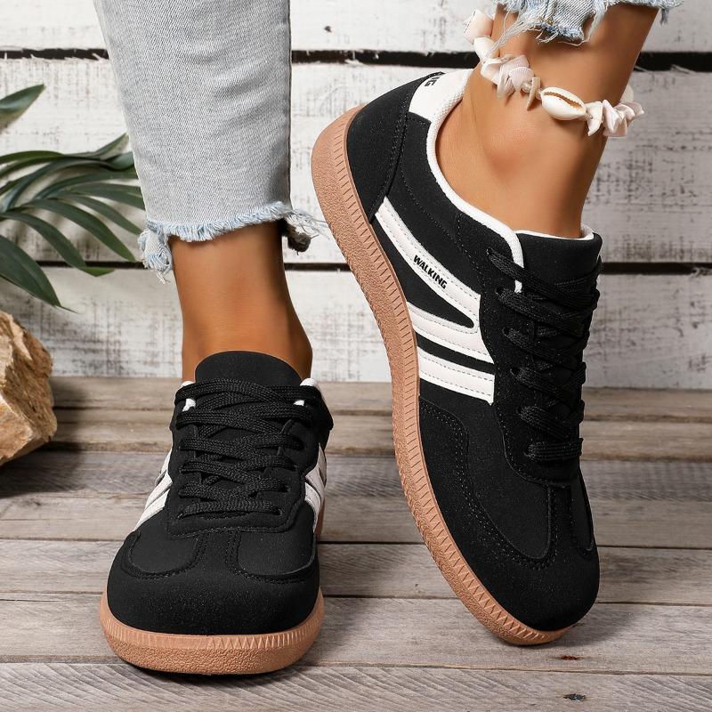 New Flat Lightweight Sports Shoes and Retro Lace-up Casual Shoes From De Xun Shoes for Women