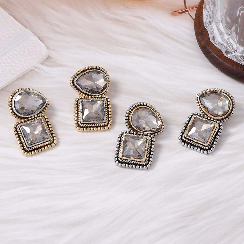 Luxury Rhinestone Square Pendant Earrings for Women Vintage Metal Irregular Geometric Statement Earrings Jewelry 2026 New