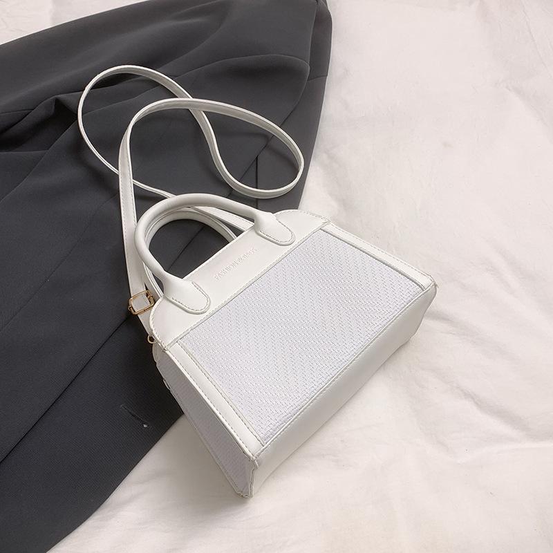 Niche Retro Design Women's Bag Spring New High-end Versatile Handbag Shoulder Messenger Bag