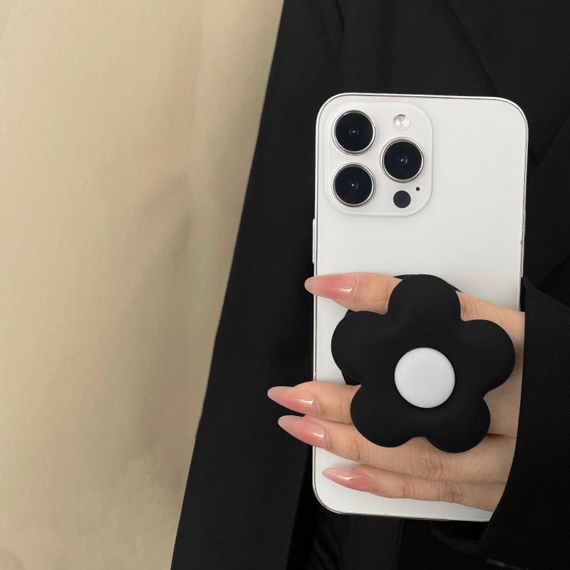 Korean-Style 3D Flower Magnetic Airbag Bracket Magsafe Sticker