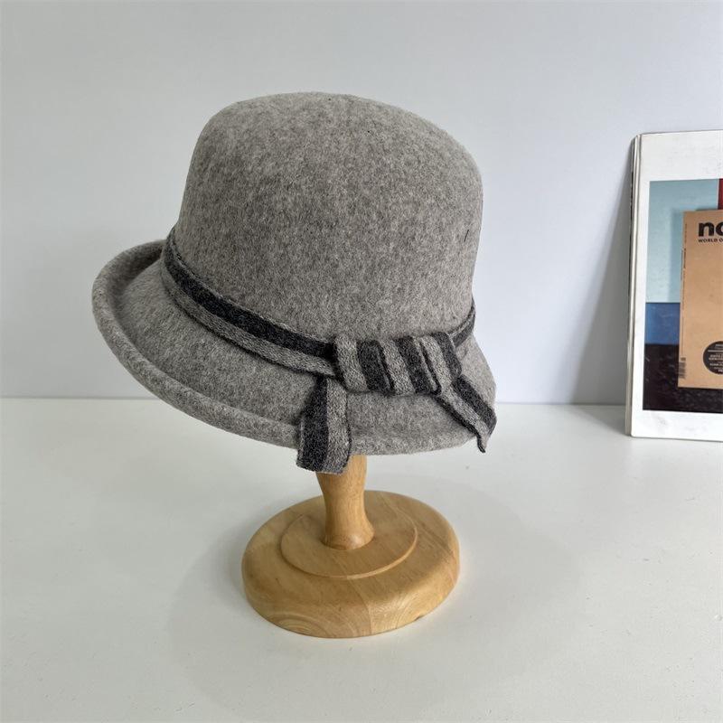 Herbst- und Winter-Fischermütze Kinder Herbst- und Wintermode Woll-Beckenhut warmes Temperament Mutterhut gekrempelte Kante mittleren Alters