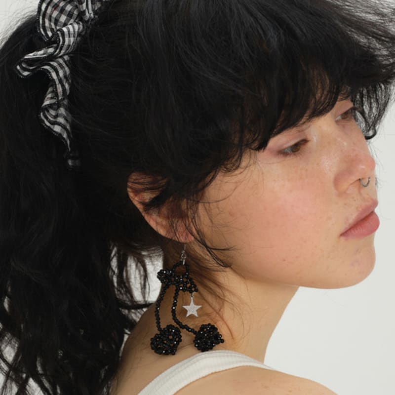 Eireve CHERRYx2 BEADED EARRING (BLACK/1PC)