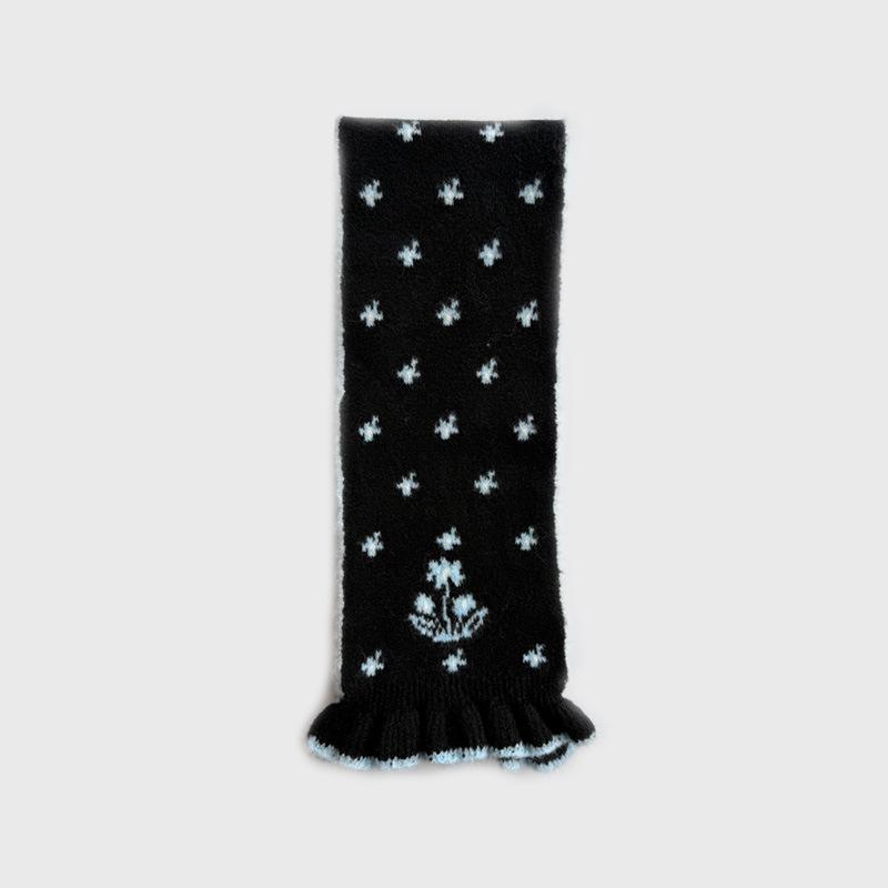 Korean Designer Wool Blended Cartoon Deer Jacquard Knitted Scarf for Women Winter Girly Lace Scarf