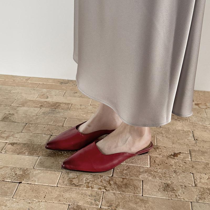Fashion NEW Summer Women Mules Genuine Leather Shoes for Women Pointed Toe Low Heel Slippers Concise Cover Toe Slingback Black Sandals