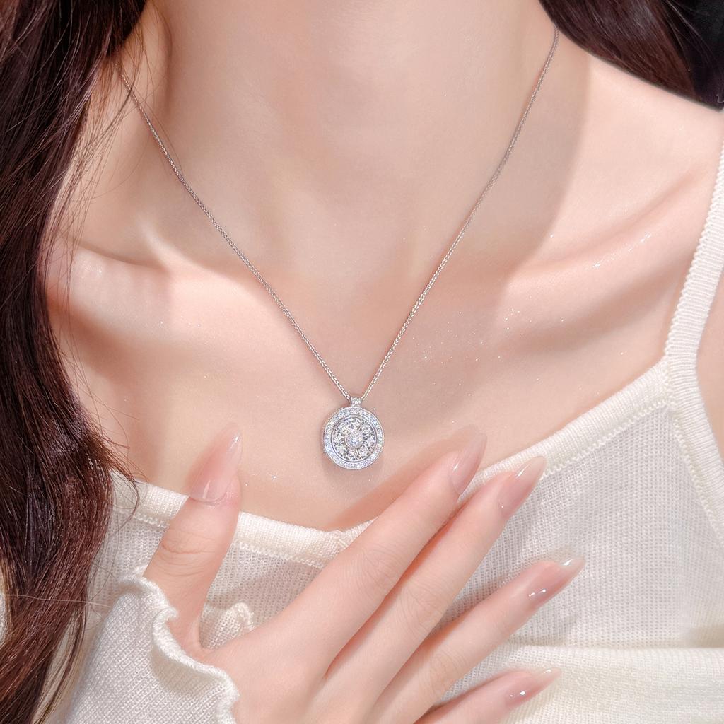 Female New Chinese Fashion Rotating Eight Treasure Compass Necklace