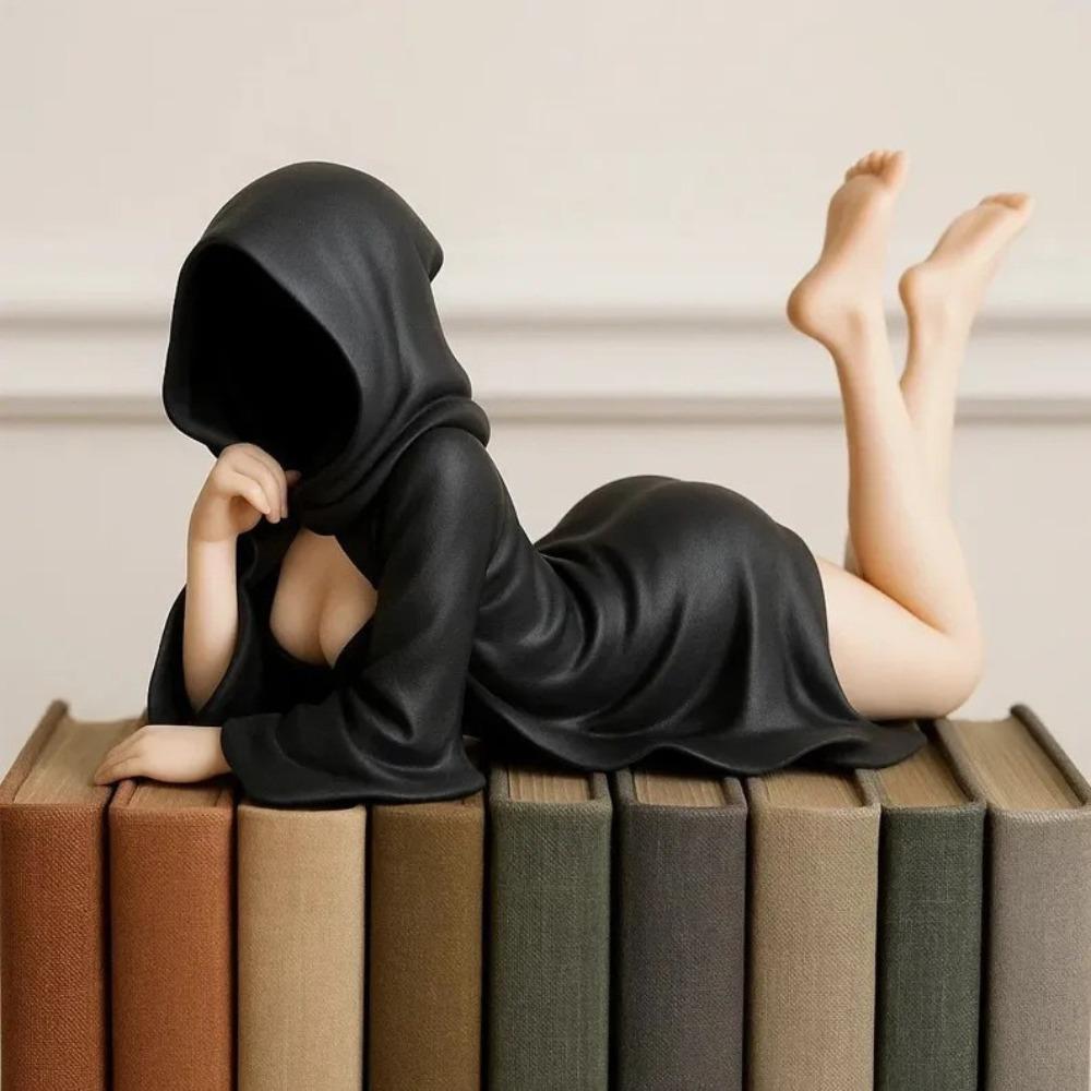 Halloween Mysterious Statue Black Robe Queen Ornament Decoration Figure Handicraft Art