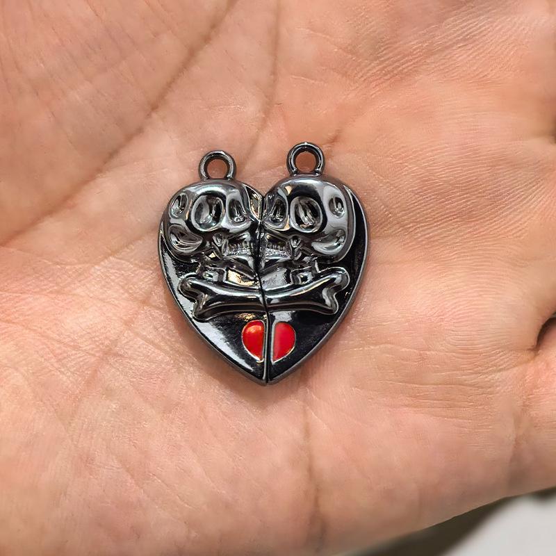 Gothic Minimalist Punk Creative Skull Red Love Magnetic Couple Heart Necklace for Women Men Jewelry Gifts Halloween
